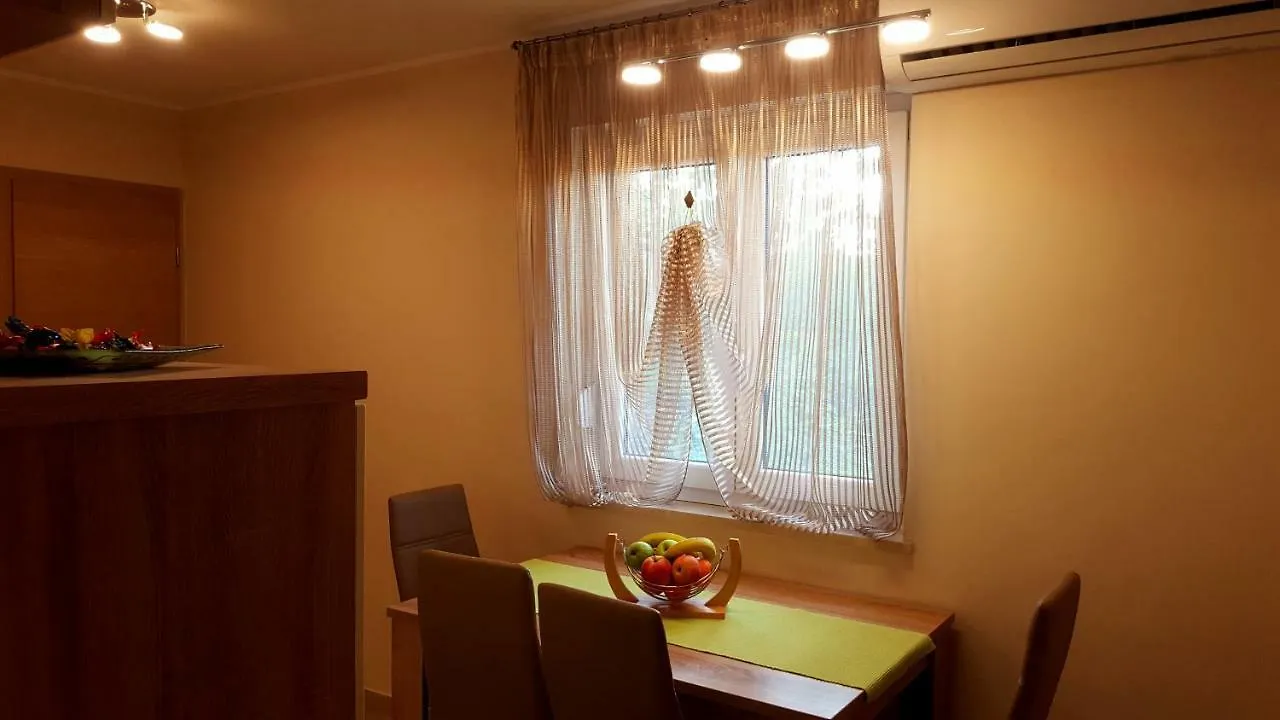 Apartment Tara Pula